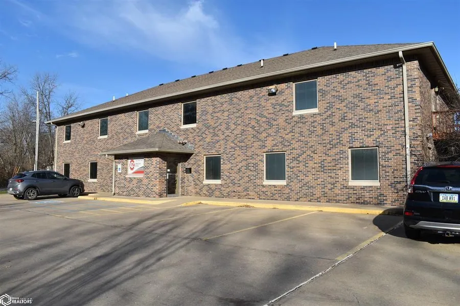 1112 N Van Buren Ave  
