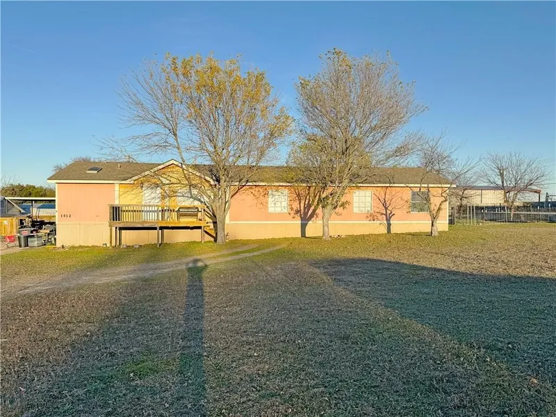 1412 N Agnes Wills Rd  