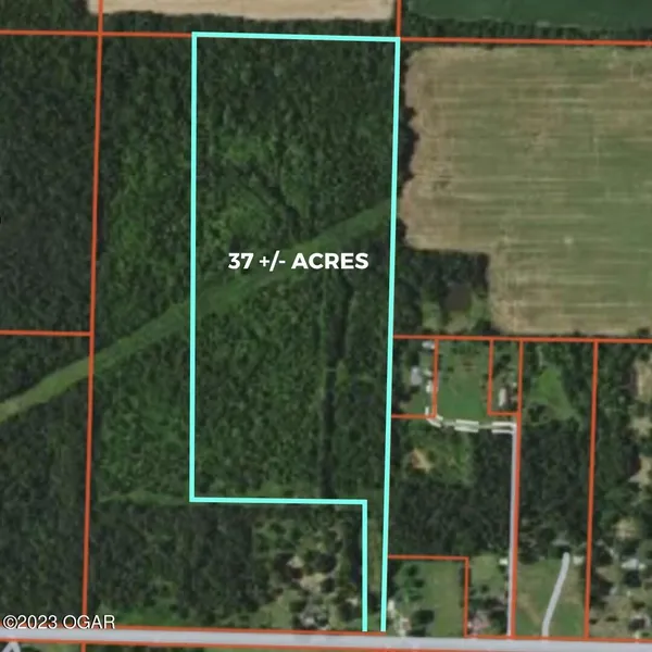 37/-Acres Hwy MM  