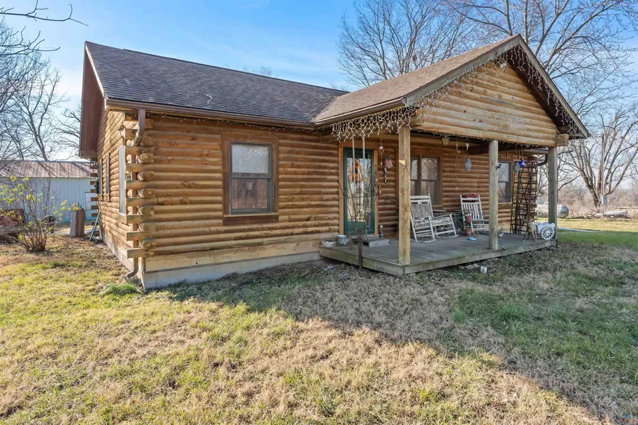 1134 Red Fox Rd  