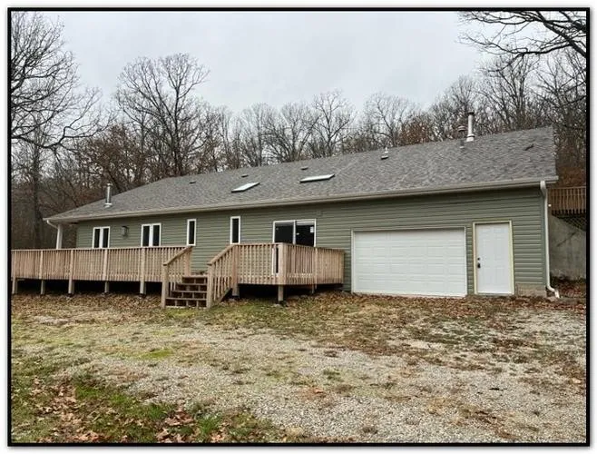 9751 N Farm Rd 149  