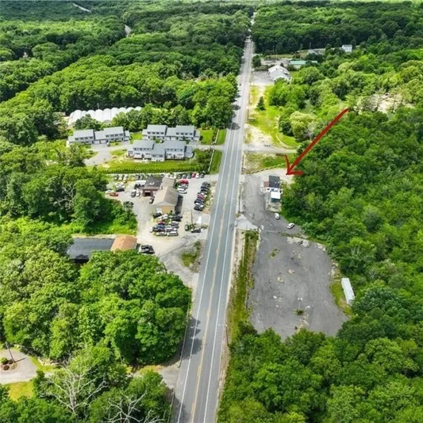 655 Hartford Pike  