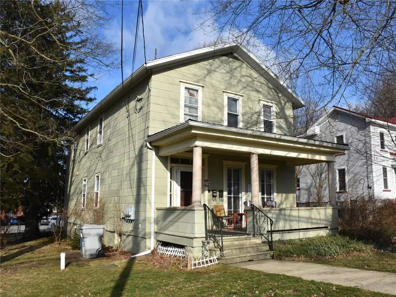 718 Highland Ave  