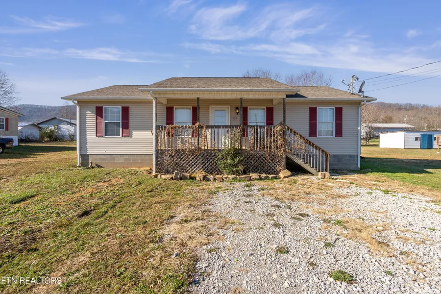 112 Grace Ln  