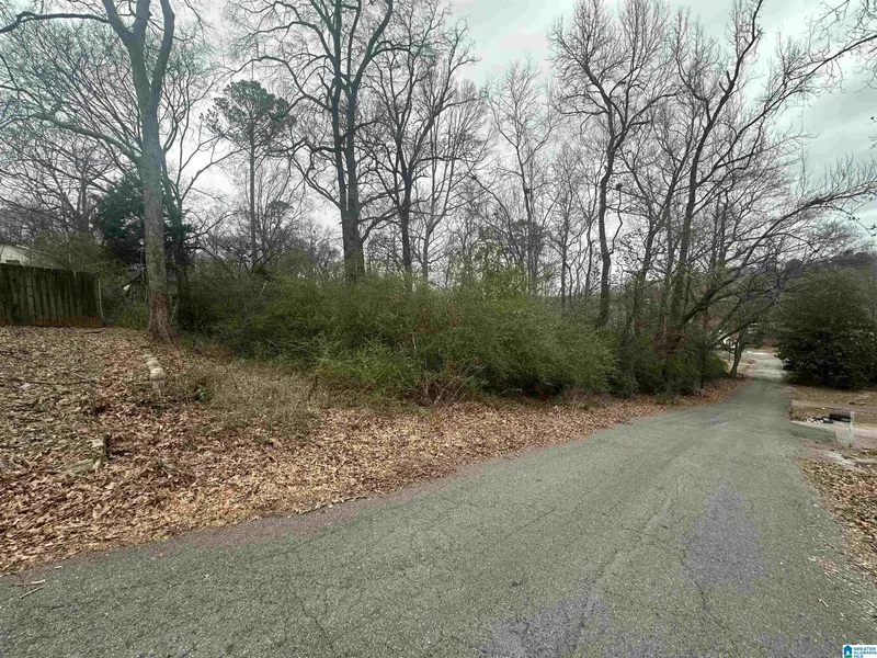 414 OAKLAND Dr  