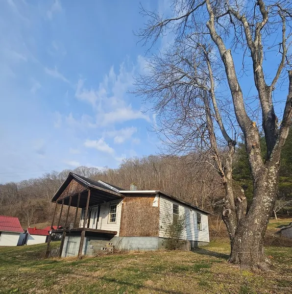 1515 E Main St  