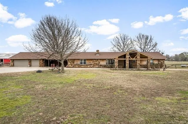 14270 N 248 Rd  