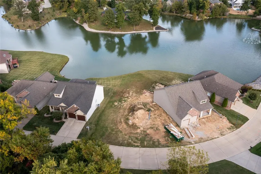 1047 Pebble Bch Dr  