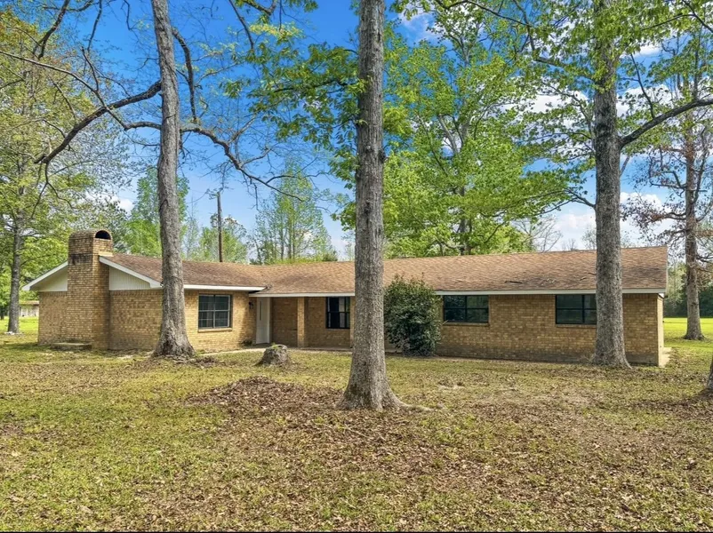 836 County Rd 2132  