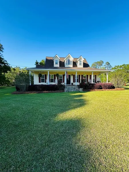 631 Locust Ln  