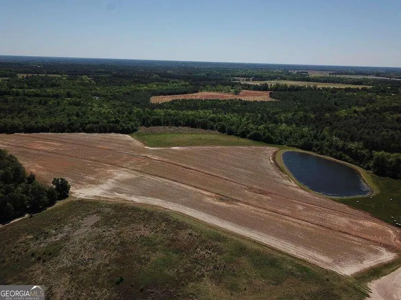 153 97 Ac Middleground  