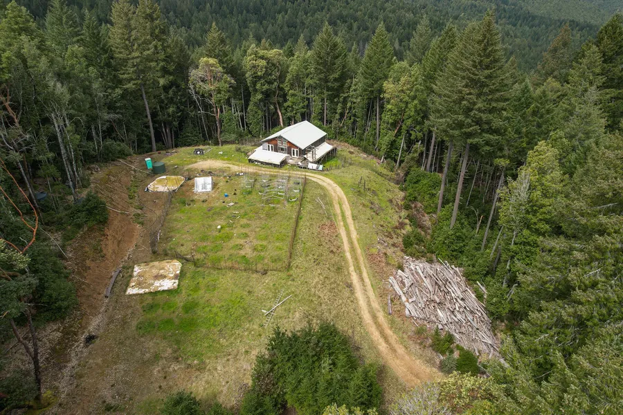 2522 China Crk Rd  