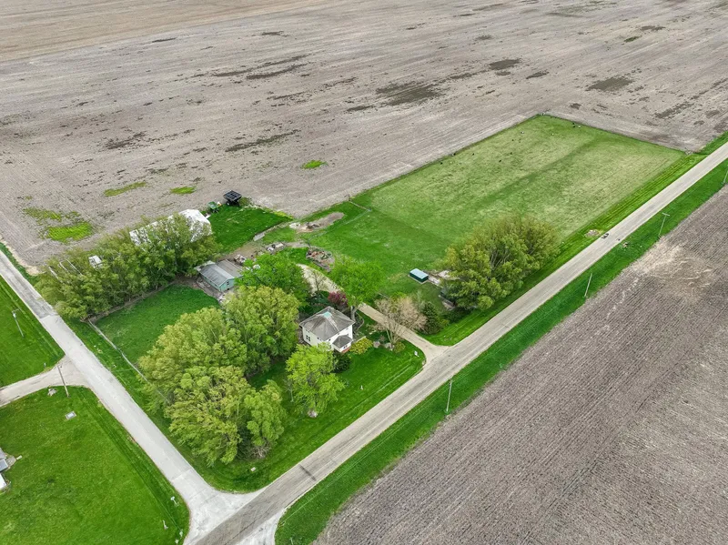 2096 East 4th Rd  