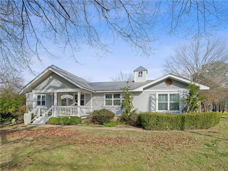 303 Smt ST  