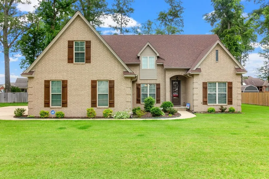 507 Rustling Oaks Cv  