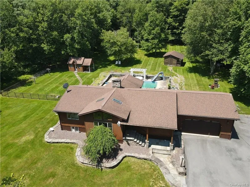 95 Murphy Rd  