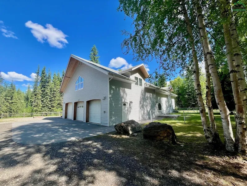 2770 Regal Ave  