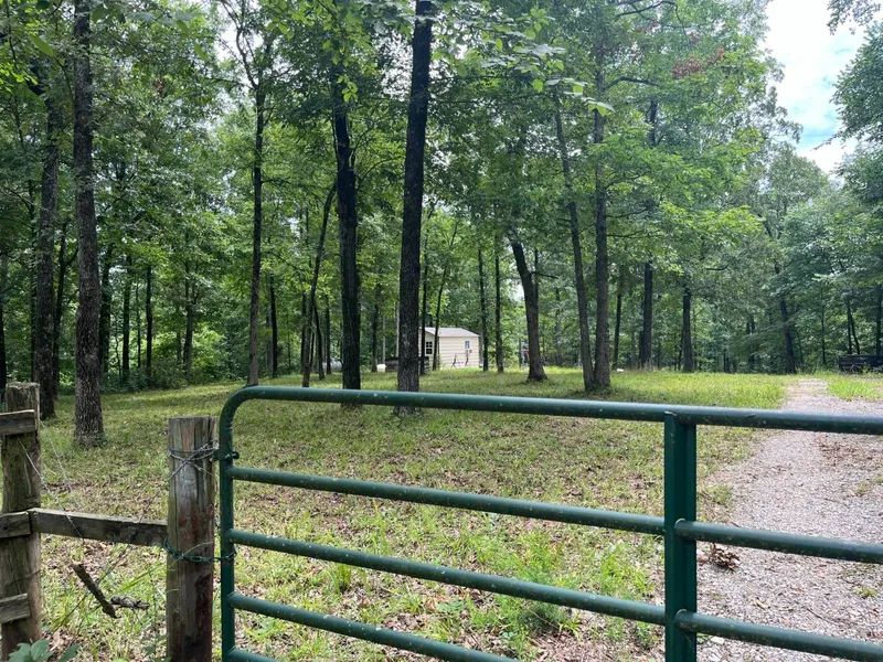 2113 Osterkamp Rd  