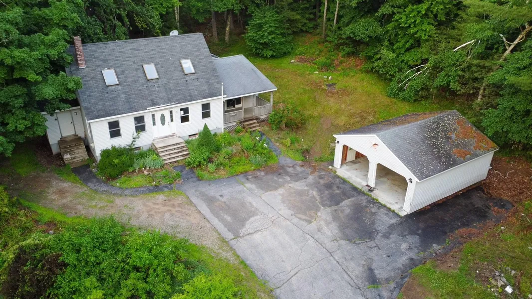 58 Lords Rd  