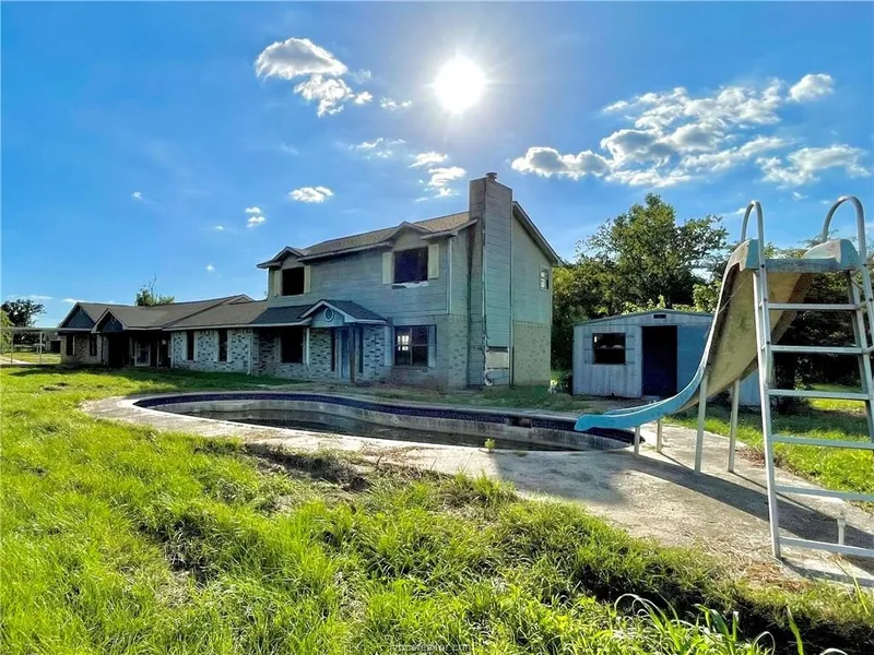 18671 East Hwy 79  