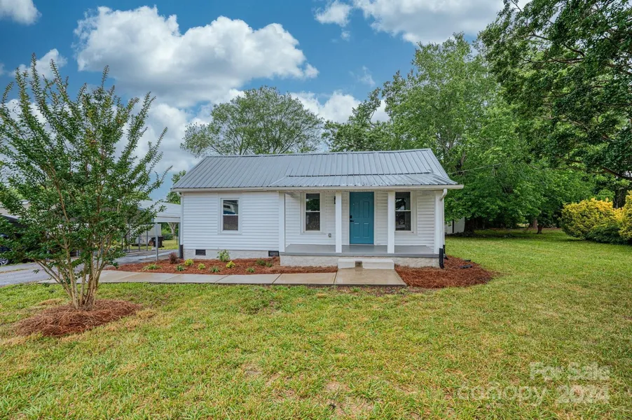 604 5th Street Pl Sw  