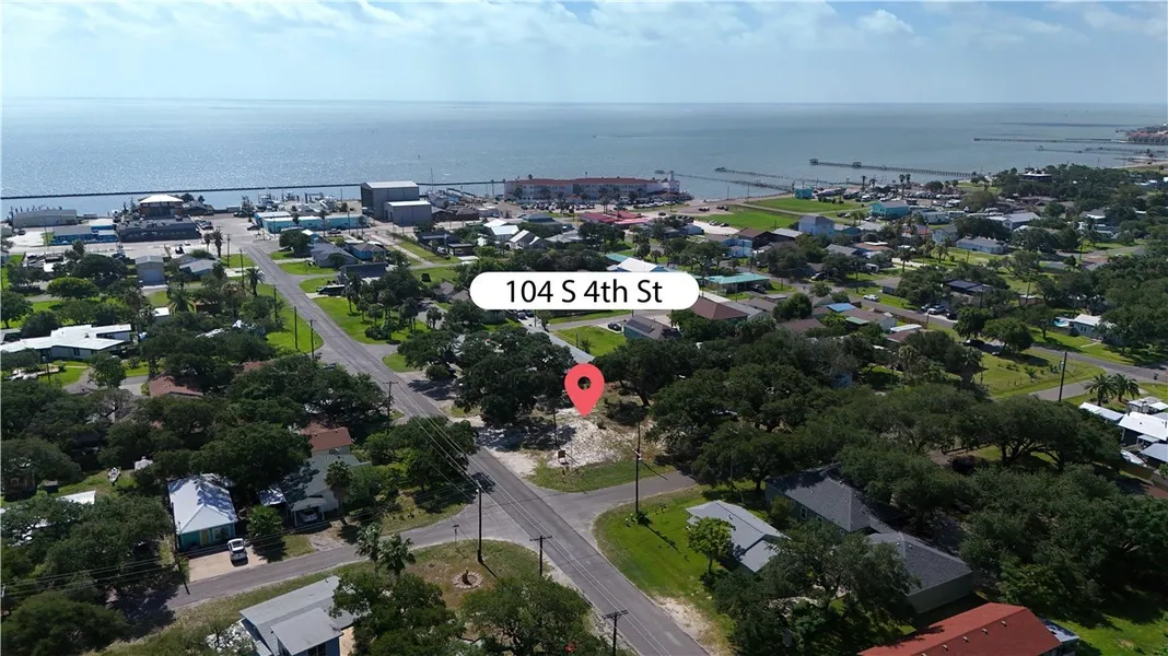 104 S 4th St  