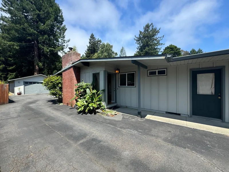 5446 Walnut Dr  