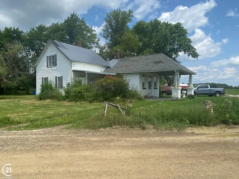 8905 Norman  