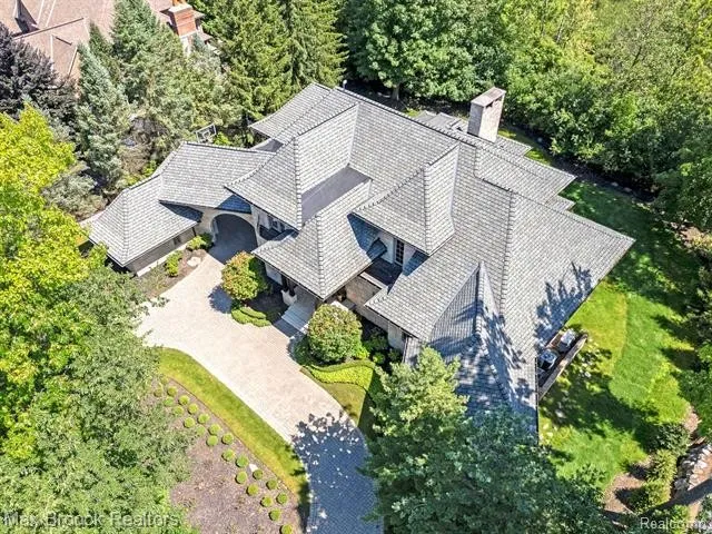 2748 Turtle Lake Dr SW  