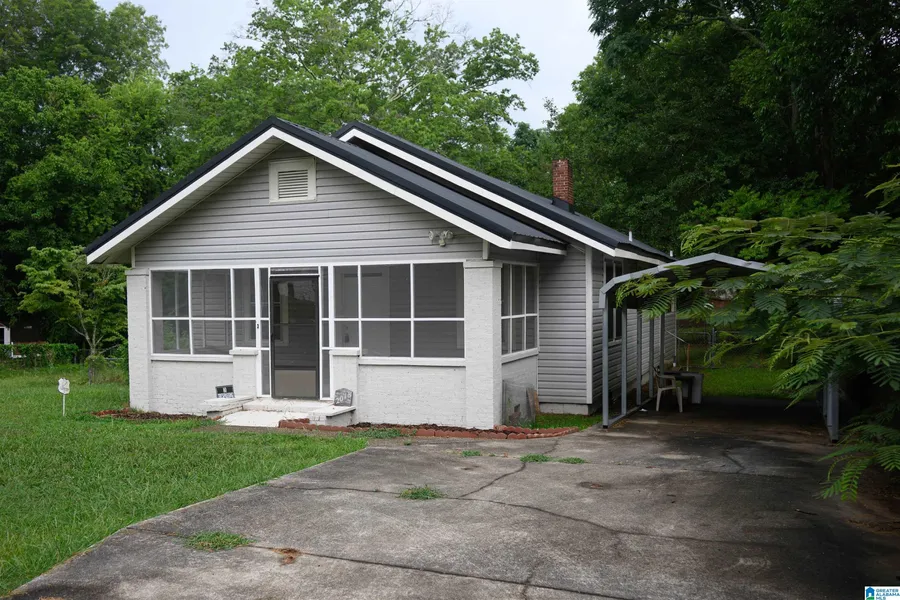 2018 LAGRANDE Ave  