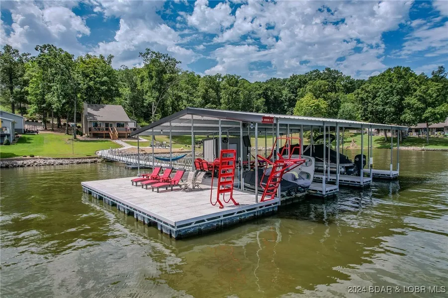 71 Helm Park Ln  