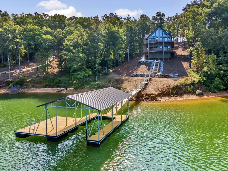 110 Osprey Ave  