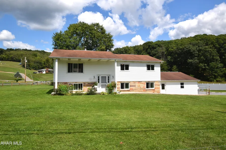 687 Beaver Dm Rd  