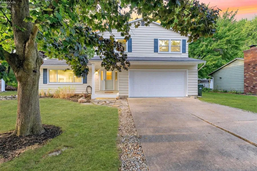 4936 Timberview Dr  