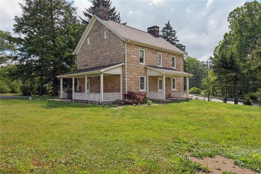 105 Bauer Rd  