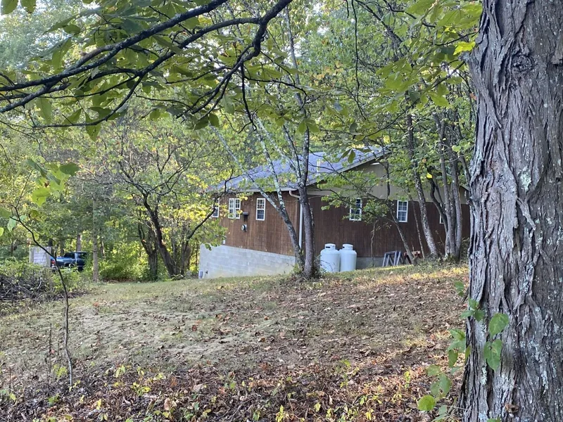 9425 Stone Rd  